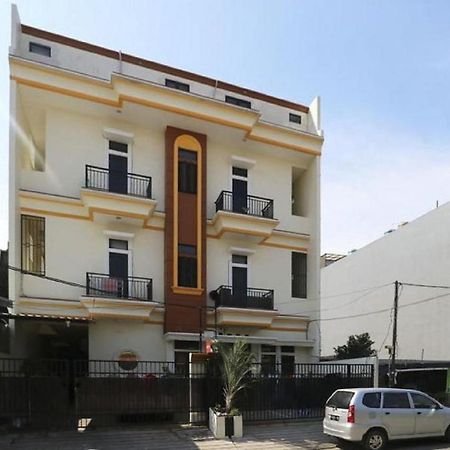 Oyo 90489 Kejora Homestay 자카르타 외부 사진