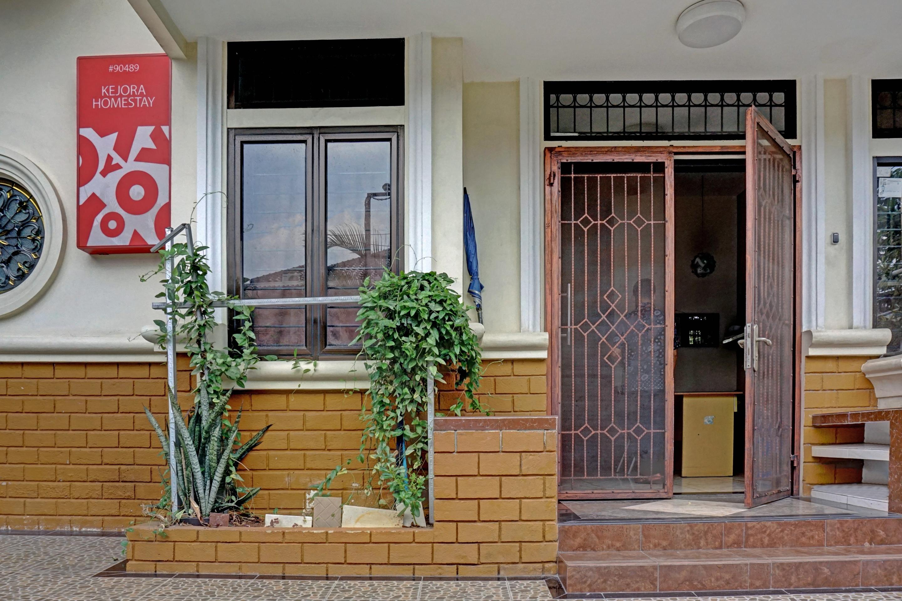 Oyo 90489 Kejora Homestay 자카르타 외부 사진