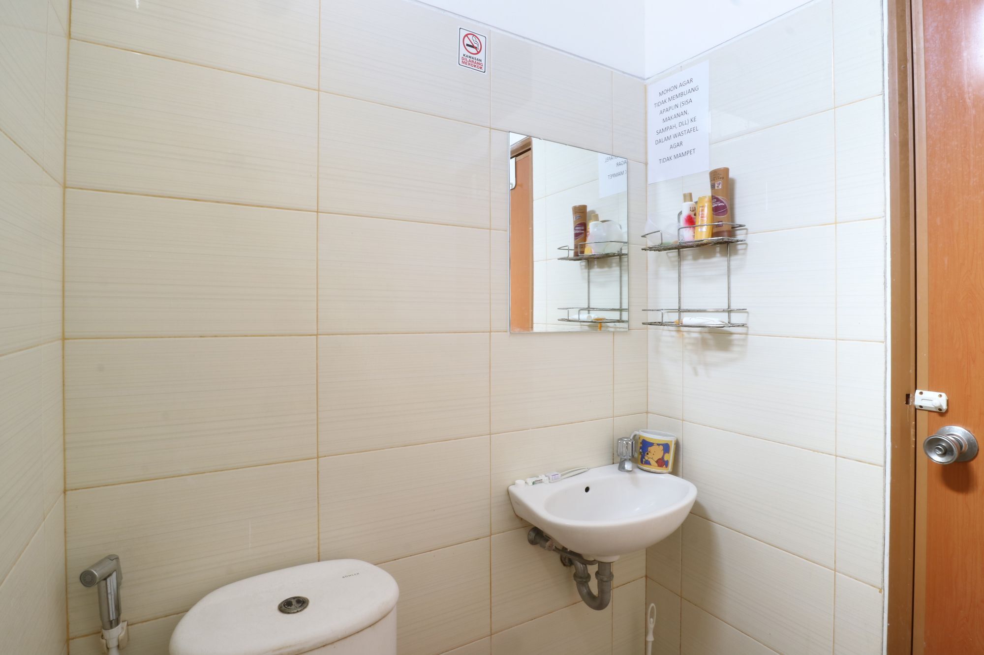 Oyo 90489 Kejora Homestay 자카르타 외부 사진