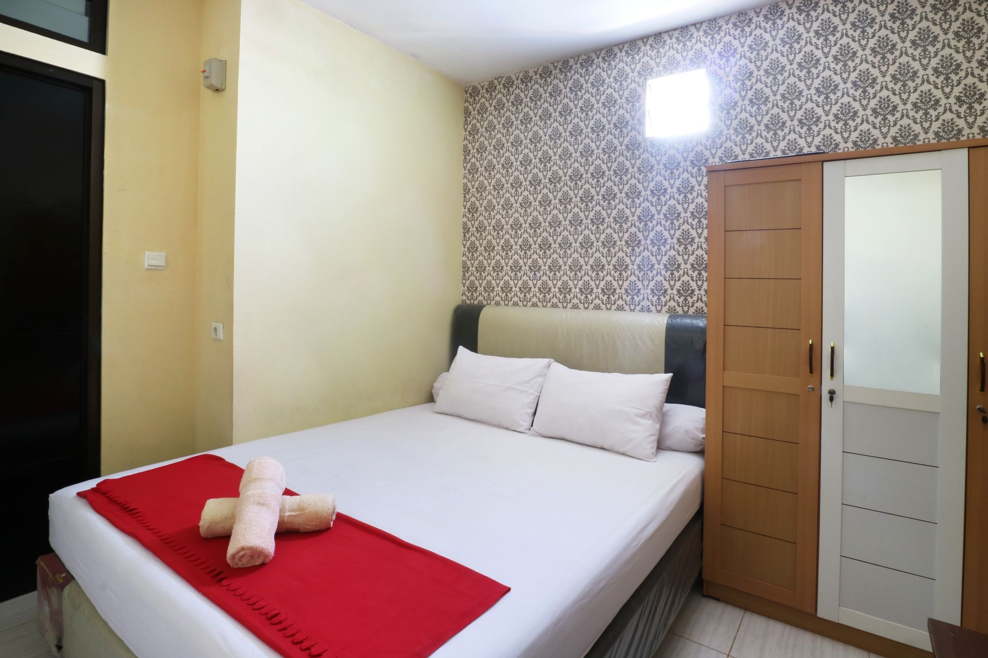 Oyo 90489 Kejora Homestay 자카르타 외부 사진